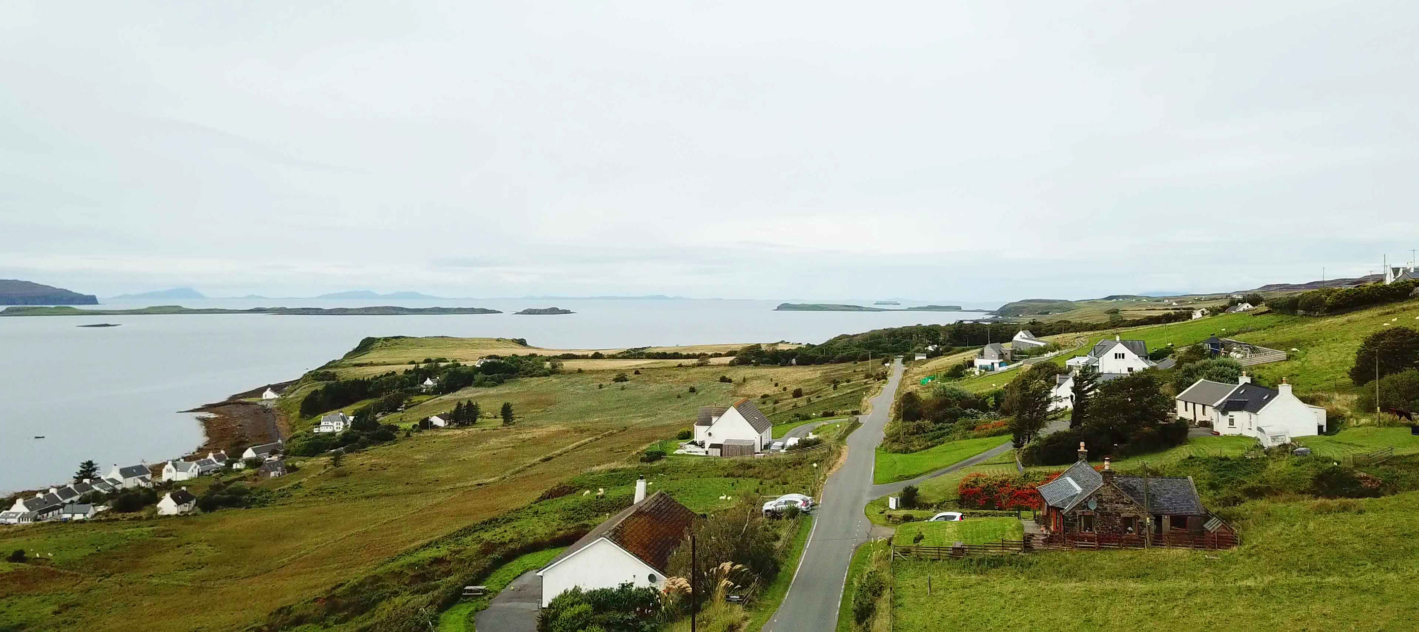 Auld Mission Cottage Self Catering Accommodation looks out on to stunning sea views of Loch Bay